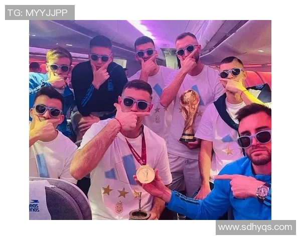 全球足球国际赛盛况空前各国球队争夺荣耀展现精彩对决 全球足球国际赛盛况空前各国球队争夺荣耀展现精彩对决